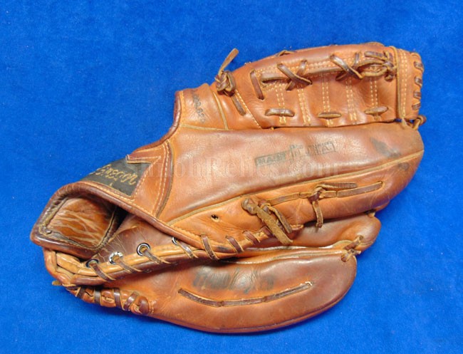 Hank Aaron MacGregor Baseball Glove Mitt Signature Model